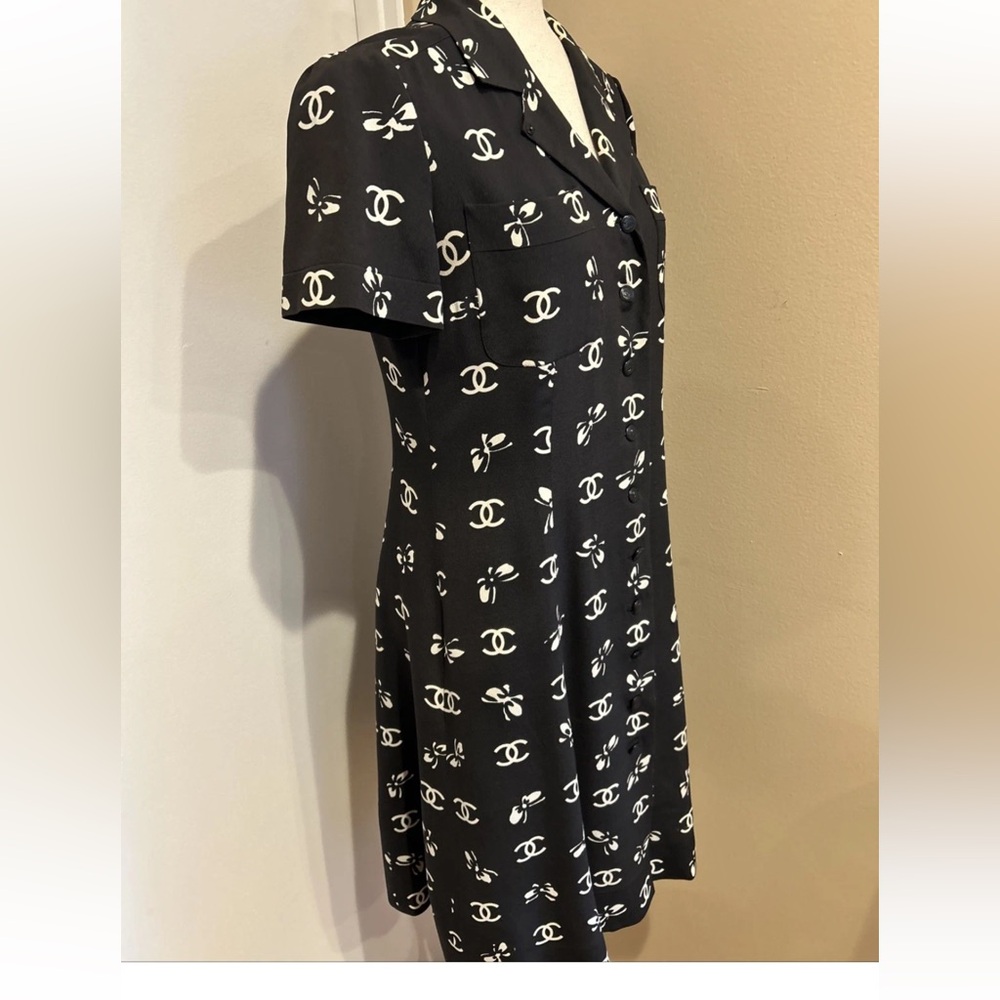 CHANEL Black and White butterfly cc logo dress from 1997’ - Picture 6 of 14